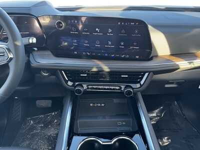 2026 Chevrolet Suburban, $88585.0. Photo 2