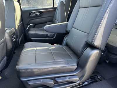 2026 Chevrolet Suburban, $88585.0. Photo 6