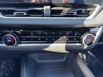 2026 Chevrolet Equinox, $34545.0. Photo 10