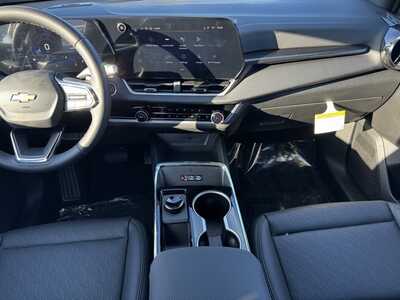 2026 Chevrolet Equinox, $34545.0. Photo 2