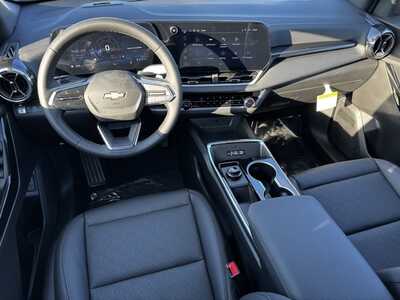 2026 Chevrolet Equinox, $34545.0. Photo 8