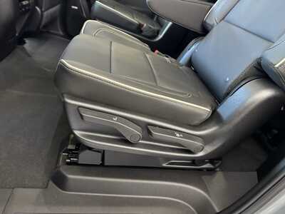 2026 Chevrolet Suburban, $86905.0. Photo 11