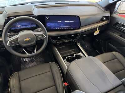 2026 Chevrolet Suburban, $86905.0. Photo 6