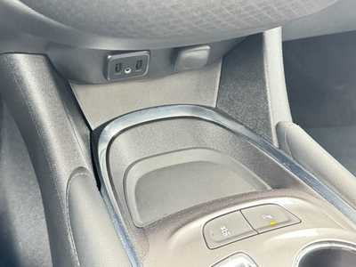 2017 Chevrolet Malibu, $14350. Photo 11