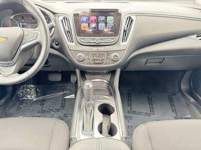 2017 Chevrolet Malibu, $14350. Photo 2