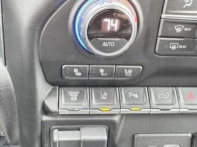 2022 Chevrolet 2500 Crew Cab, $53999. Photo 11