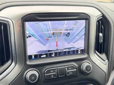 2022 Chevrolet 2500 Crew Cab, $53999. Photo 4