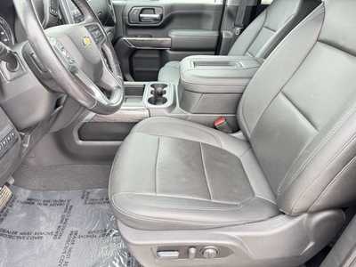 2022 Chevrolet 2500 Crew Cab, $53999. Photo 5