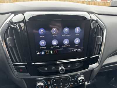 2023 Chevrolet Traverse, $31999. Photo 3