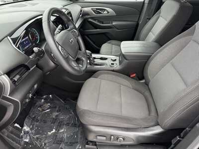 2023 Chevrolet Traverse, $31999. Photo 5