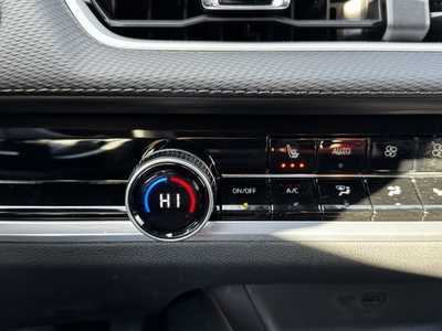 2026 Chevrolet Equinox, $33870.0. Photo 11