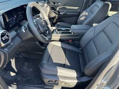 2026 Chevrolet Equinox, $33870.0. Photo 5