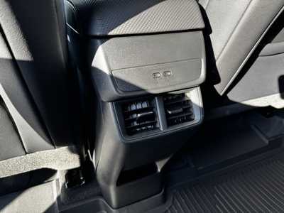 2026 Chevrolet Equinox, $33870.0. Photo 7