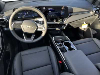 2026 Chevrolet Equinox, $33870.0. Photo 8