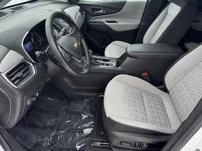 2023 Chevrolet Equinox, $21990. Photo 5