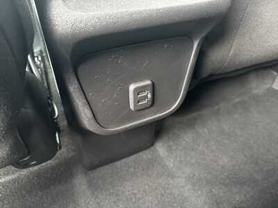 2023 Chevrolet Equinox, $21990. Photo 7