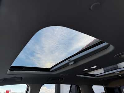 2020 Chevrolet Traverse, $28990. Photo 6