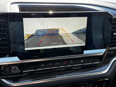 2022 Chevrolet 1500 Crew Cab, $40990. Photo 4