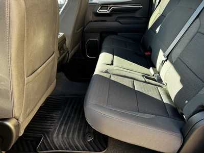 2022 Chevrolet 1500 Crew Cab, $40990. Photo 6