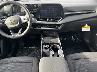 2026 Chevrolet Equinox, $31990. Photo 2