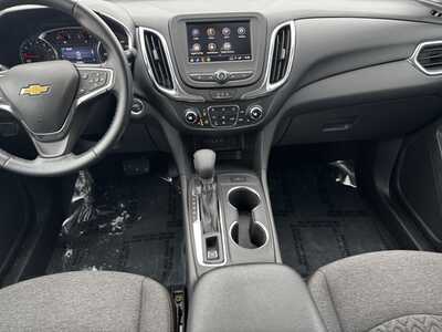 2024 Chevrolet Equinox, $23595. Photo 2