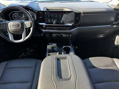 2022 GMC 1500 Crew Cab, $42390. Photo 10