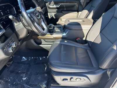 2022 GMC 1500 Crew Cab, $42390. Photo 5