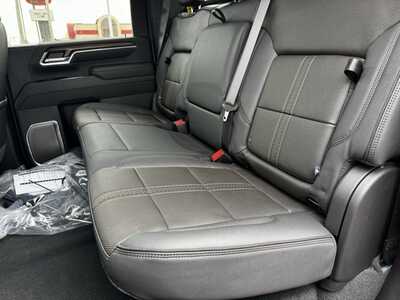 2026 Chevrolet 2500 Crew Cab, $85800.0. Photo 7