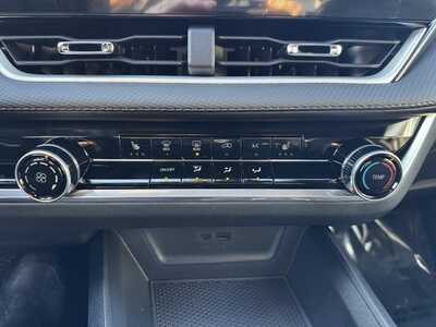 2026 Chevrolet Equinox, $31495.0. Photo 10