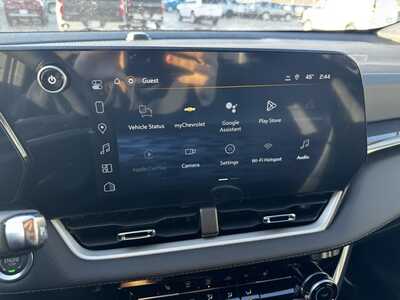 2026 Chevrolet Equinox, $31495.0. Photo 3