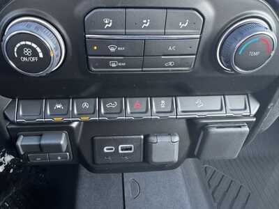 2026 Chevrolet 1500 Crew Cab, $49435.0. Photo 11