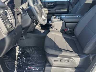 2026 Chevrolet 1500 Crew Cab, $49435.0. Photo 5