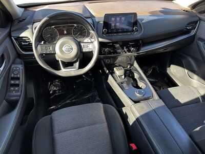 2021 Nissan Rogue, $19999. Photo 9