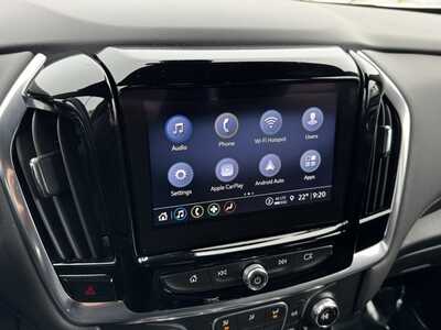 2022 Chevrolet Traverse, $27695. Photo 3