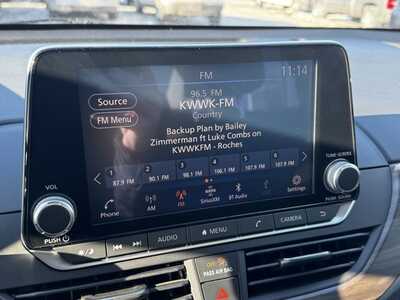 2023 Nissan Altima, $18995. Photo 3