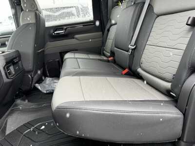 2026 Chevrolet 2500 Crew Cab, $85925.0. Photo 7