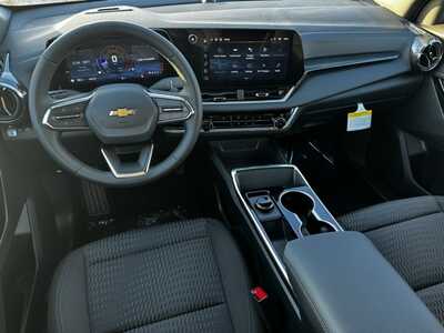 2026 Chevrolet Equinox, $31495.0. Photo 8