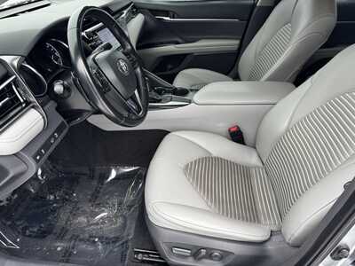 2020 Toyota Camry, $16895. Photo 5
