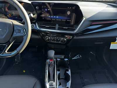 2026 Chevrolet Trax, $27490.0. Photo 2