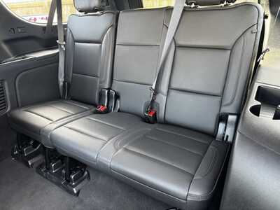 2023 Chevrolet Suburban, $62695. Photo 8