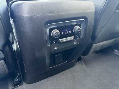 2023 Chevrolet Suburban, $62695. Photo 9
