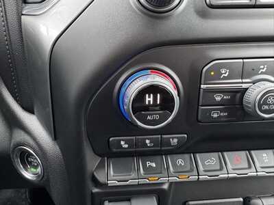 2022 Chevrolet 1500 Crew Cab, $41599. Photo 11