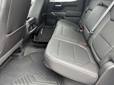 2022 Chevrolet 1500 Crew Cab, $41599. Photo 6