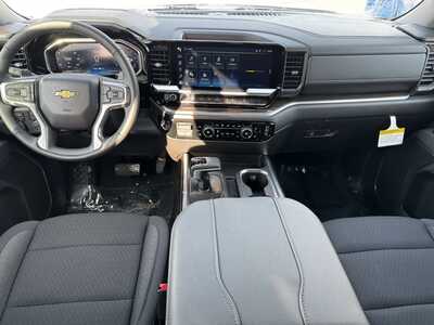 2026 Chevrolet 1500 Crew Cab, $52595.0. Photo 9