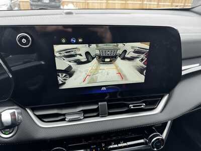 2025 Chevrolet Equinox, $27495. Photo 4