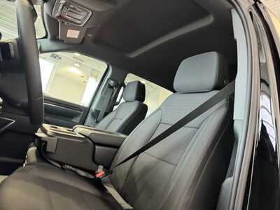 2026 Chevrolet 3500 Crew Cab, $59265.0. Photo 9