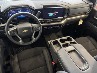 2026 Chevrolet 1500 Crew Cab, $53270.0. Photo 6