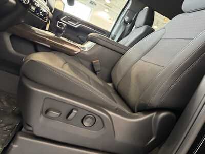 2026 Chevrolet 1500 Crew Cab, $56840.0. Photo 8