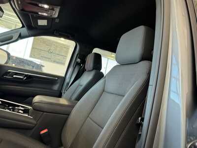 2026 Chevrolet Suburban, $68185.0. Photo 9