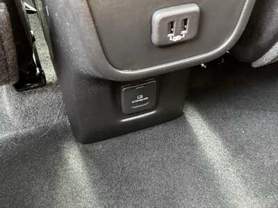 2022 Chevrolet Equinox, $26499. Photo 8